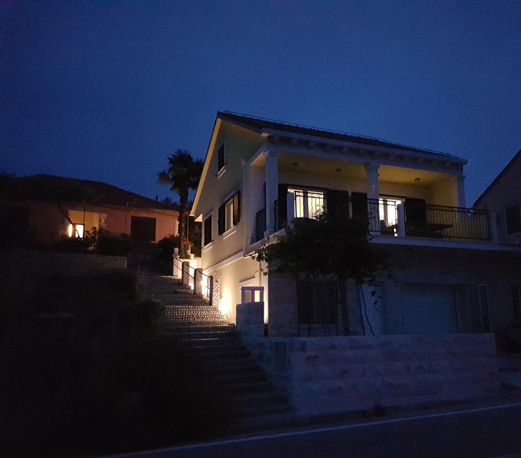 Aria Apartman Sumartin Kültér fotó