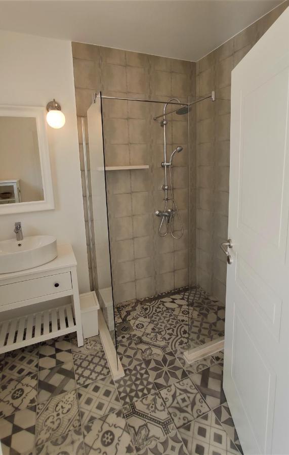 Aria Apartman Sumartin Kültér fotó
